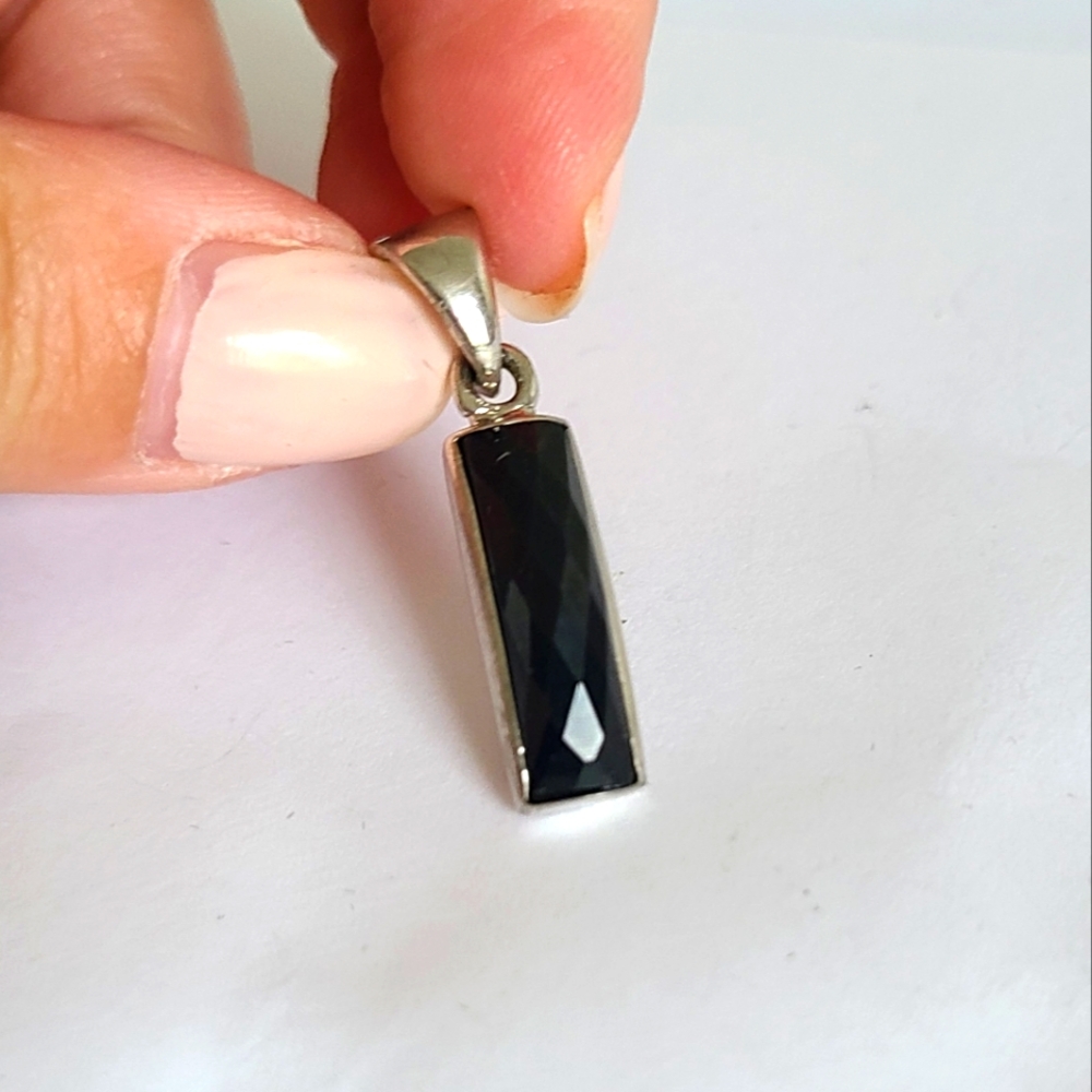 Vintage Elegant Boho Faceted Black Onyx Gemstone Long Sterling Silver Pendant